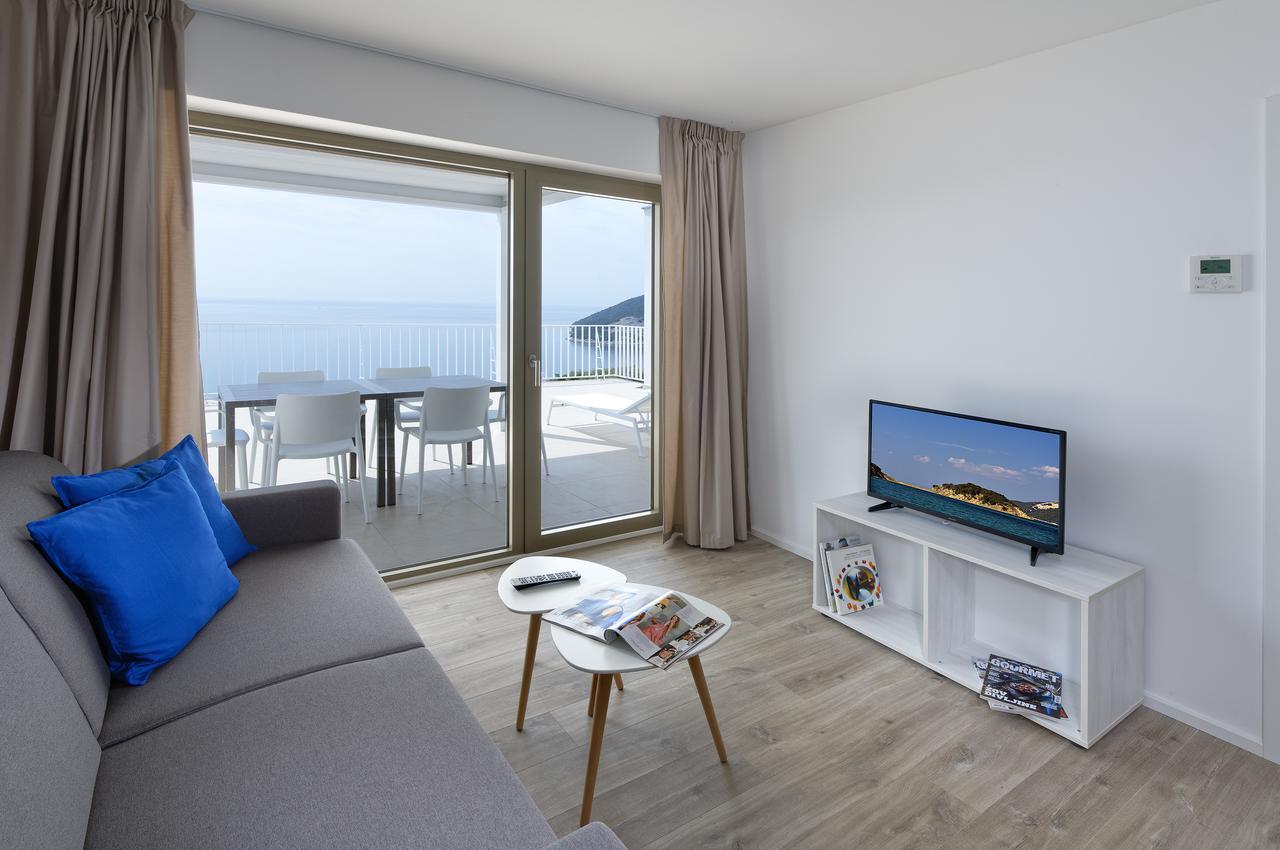 Zlatni Zalaz,apartments,supetarska Draga