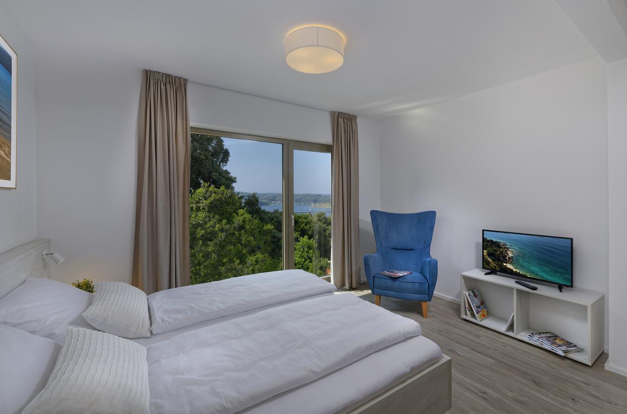 Zlatni Zalaz,apartments,supetarska Draga * Supetarska Draga